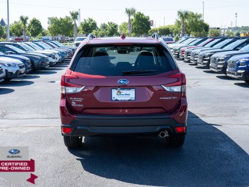 Certified 2023 Subaru Forester Limited AWD/4WD image 4