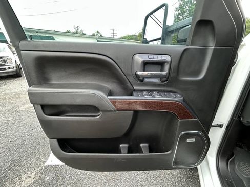 Used 2015 GMC Sierra 3500 SLT w/ Duramax Plus Package AWD/4WD image 19