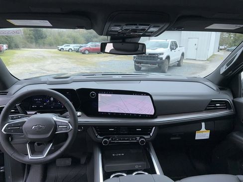 New 2026 Chevrolet Tahoe Z71 image 13