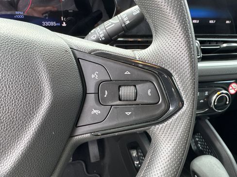 Used 2025 Chevrolet TrailBlazer LT image 25