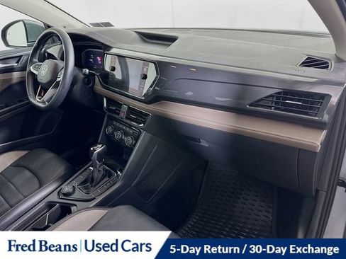 Used 2022 Volkswagen Taos SEL image 30
