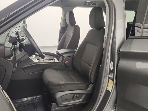 Certified 2024 Ford Explorer XLT AWD/4WD image 14