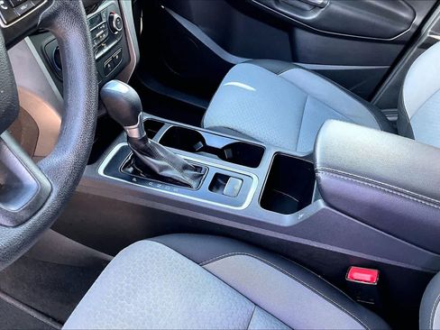 Used 2017 Ford Escape SE w/ Equipment Group 201A FWD image 17