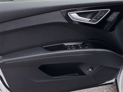 Certified 2024 Audi Q4 e-tron Premium Plus w/ Premium Plus image 20