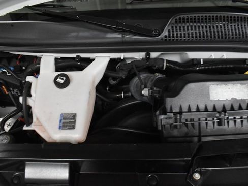 Used 2024 Chevrolet Express 2500 w/ Driver Convenience Package image 10