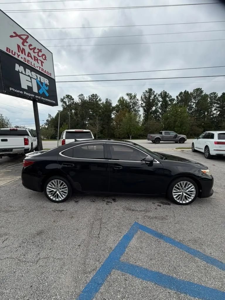 Used 2013 Lexus ES 350 w/ Luxury Pkg FWD image 4