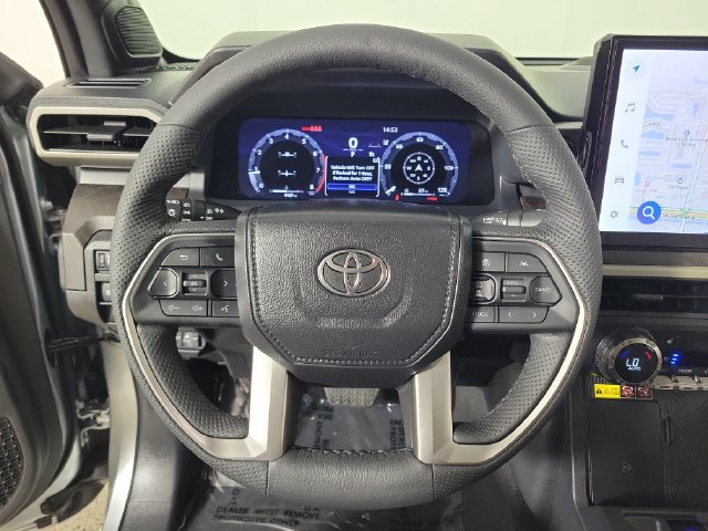 Used 2025 Toyota Tacoma Limited AWD/4WD image 27