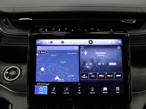 Used 2022 Jeep Grand Cherokee Overland image 26