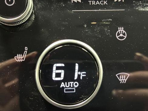Used 2023 INFINITI QX60 Luxe AWD/4WD image 31