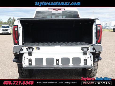 Used 2024 GMC Sierra 2500 AT4X AWD/4WD image 49