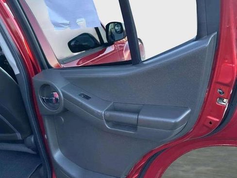 Used 2014 Nissan Xterra PRO-4X w/ Pro-4x Leather Package image 11