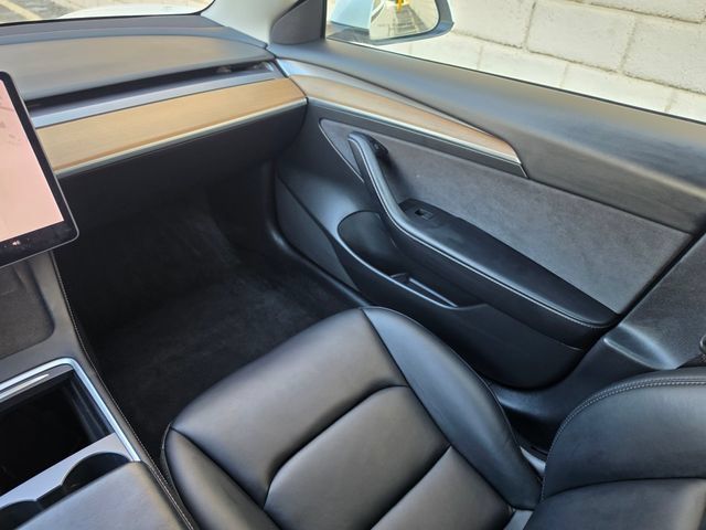 Used 2022 Tesla Model 3 Standard Range RWD image 24