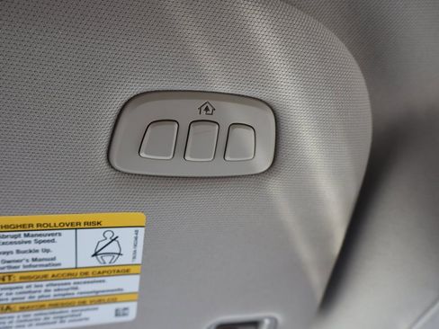 Used 2020 Ford Expedition Limited image 19