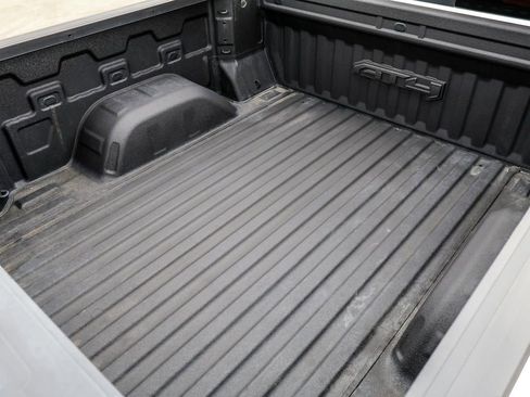 Used 2024 GMC Sierra 1500 AT4 w/ Technology Package image 11