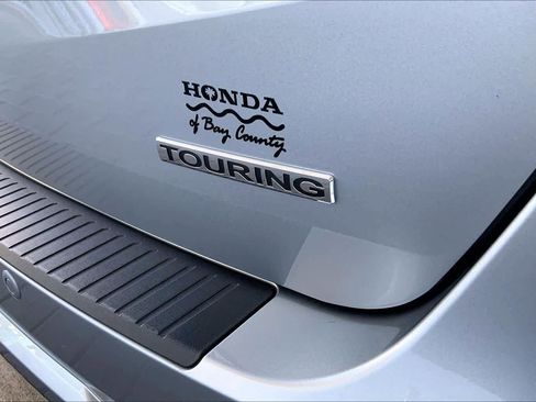 Used 2025 Honda Odyssey Touring image 9