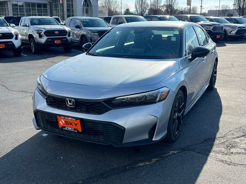 Used 2025 Honda Civic Sport image 2