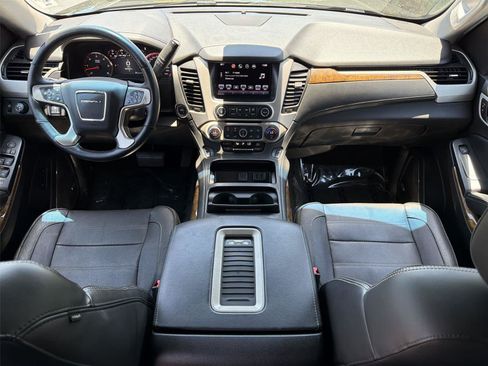 Used 2016 GMC Yukon XL Denali AWD/4WD image 11