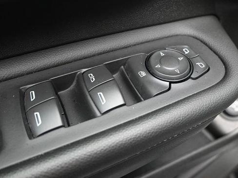 Used 2024 GMC Terrain SLT AWD/4WD image 11