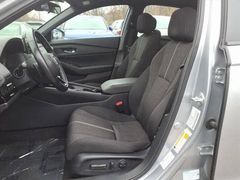 Used 2024 Honda Accord Sport image 15