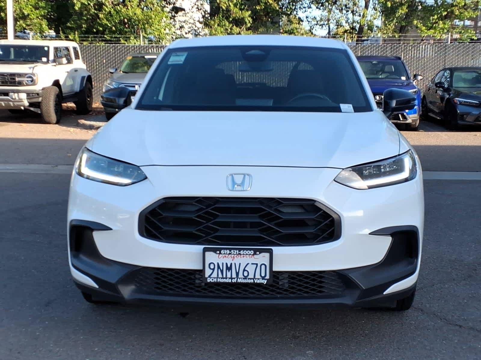 Used 2025 Honda HR-V Sport image 2