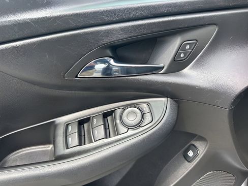 Used 2018 Chevrolet Volt LT image 23