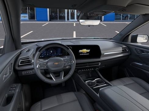 New 2026 Chevrolet Traverse High Country w/ LPO, Floor Liner Package AWD/4WD image 15