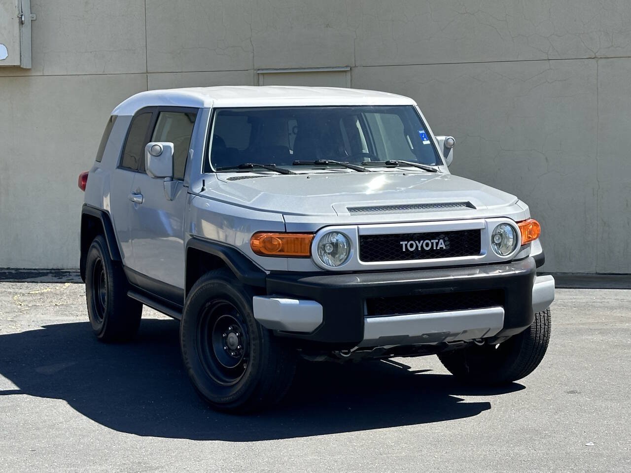 Used 2008 Toyota FJ Cruiser 4WD image 1