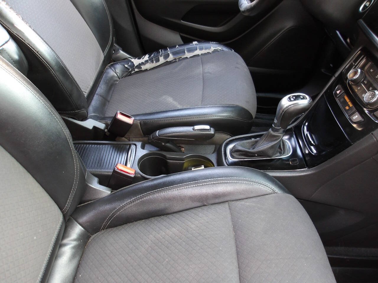 Used 2019 Buick Encore Preferred FWD image 18