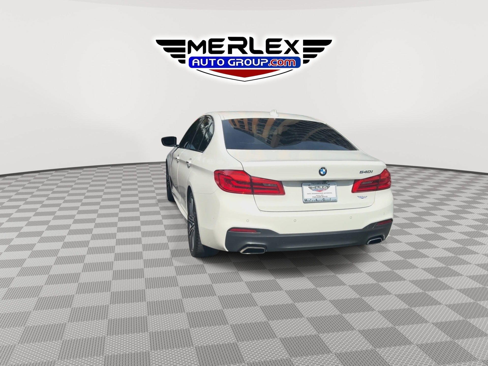 Used 2017 BMW 540i RWD image 7
