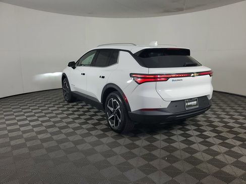 New 2026 Chevrolet Equinox EV LT image 6