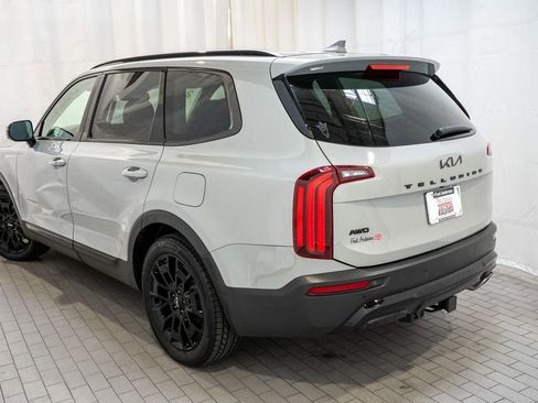 Used 2022 Kia Telluride SX w/ SX Prestige Package image 4