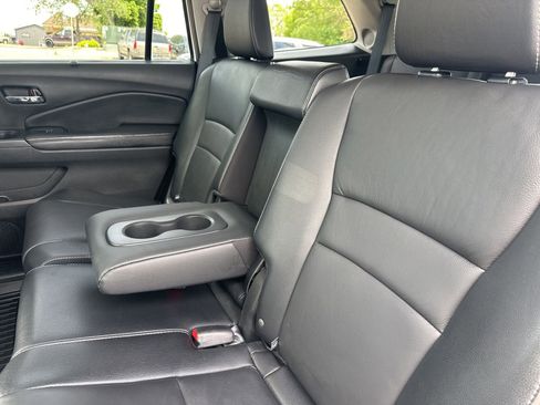 Used 2018 Honda Pilot Touring image 22