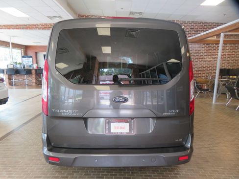 Used 2020 Ford Transit Connect XLT FWD image 5