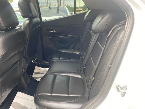 Used 2019 Buick Encore Essence image 14