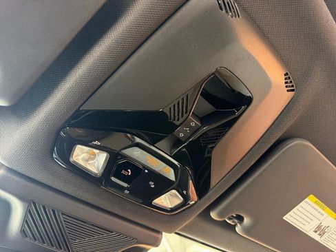 Used 2025 BMW X1 xDrive28i w/ Convenience Package image 27