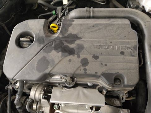 Used 2025 Chevrolet Malibu LT FWD image 30