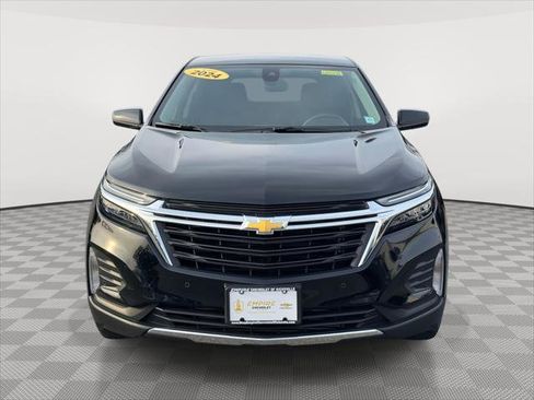 Used 2024 Chevrolet Equinox LT image 2