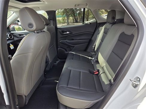 New 2026 Chevrolet Trax ACTIV w/ Sunroof Package image 16