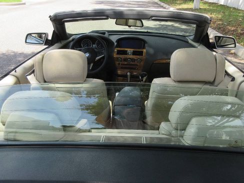 Used 2005 BMW 645Ci Convertible RWD image 15