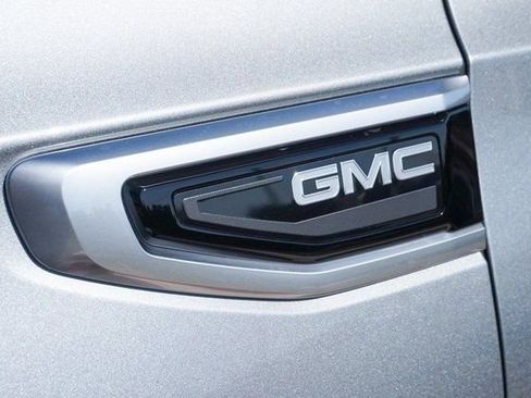 Used 2024 GMC Yukon Denali image 7