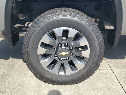 New 2026 Chevrolet Silverado 2500 Custom w/ Custom Value Package image 5