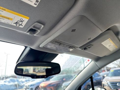 Used 2017 Chevrolet Trax LT image 28