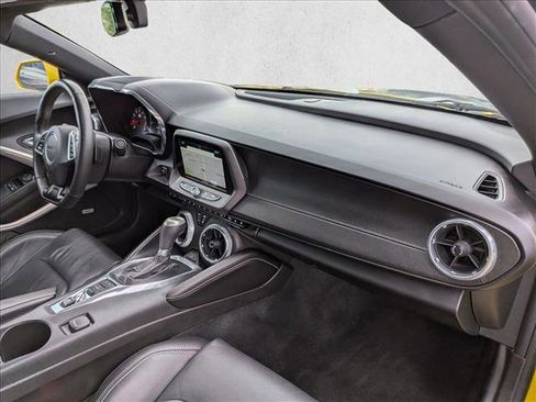 Used 2016 Chevrolet Camaro LT RWD image 24
