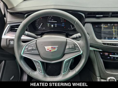 Used 2018 Cadillac XT5 Luxury w/ Driver Awareness Package AWD/4WD image 21