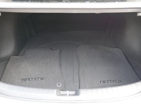 Certified 2022 Kia Forte GT-Line w/ GT-Line Premium Package image 6