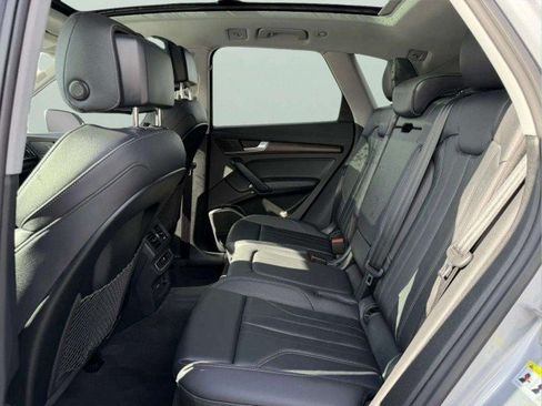 Certified 2025 Audi Q5 2.0T Premium Plus w/ Premium Plus Package AWD/4WD image 23