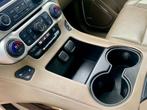 Used 2019 GMC Yukon XL SLT w/ Open Road Package image 46