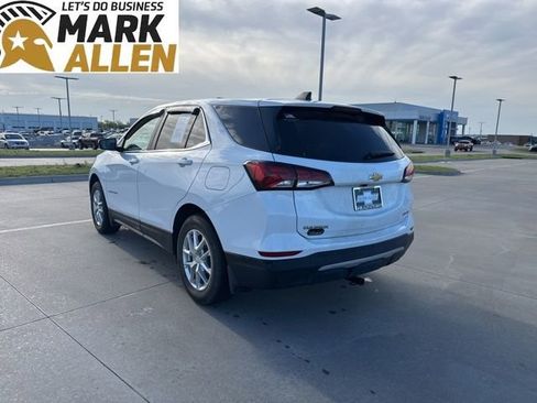 Used 2023 Chevrolet Equinox LT w/ LPO, Floor Liner Package image 4
