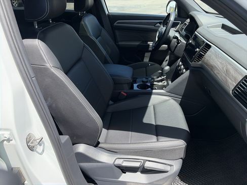 Certified 2023 Volkswagen Atlas Cross Sport SE AWD/4WD image 26