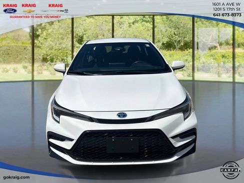 Used 2024 Toyota Corolla SE FWD image 2